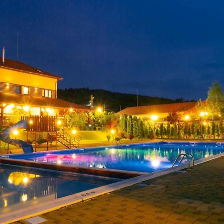 מלון Victoria  Aqua Party מראה חיצוני תמונה