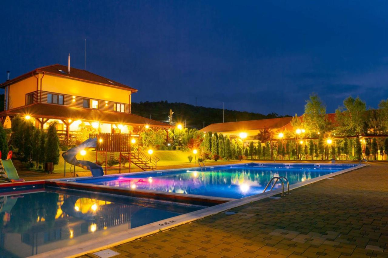מלון Victoria  Aqua Party מראה חיצוני תמונה